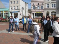 Wymarsz na szlak turystyki pieszej pierwszego dnia rozpoczął się z centrum miasta Tuchola.