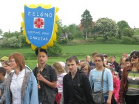 Szkoły z gminy licznie zaznaczają swój udział w corocznych pielgrzymkach do Sanktuarium.