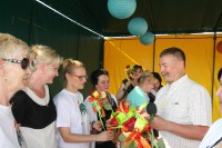 Uczestniczkom MALWY za 5 lat pracy na rzecz działaności pracowni dziękował Wójt Gminy.
