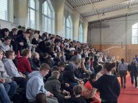 Mecz piłki nożnej 'W nogę dla łap"