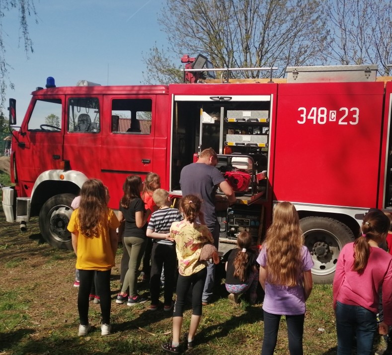 WARTO SŁUŻYĆ W OSP - Finał Gminnych Zawodów Sprawnościowo - Pożarniczych i GMINNY DZIEŃ DZIECKA