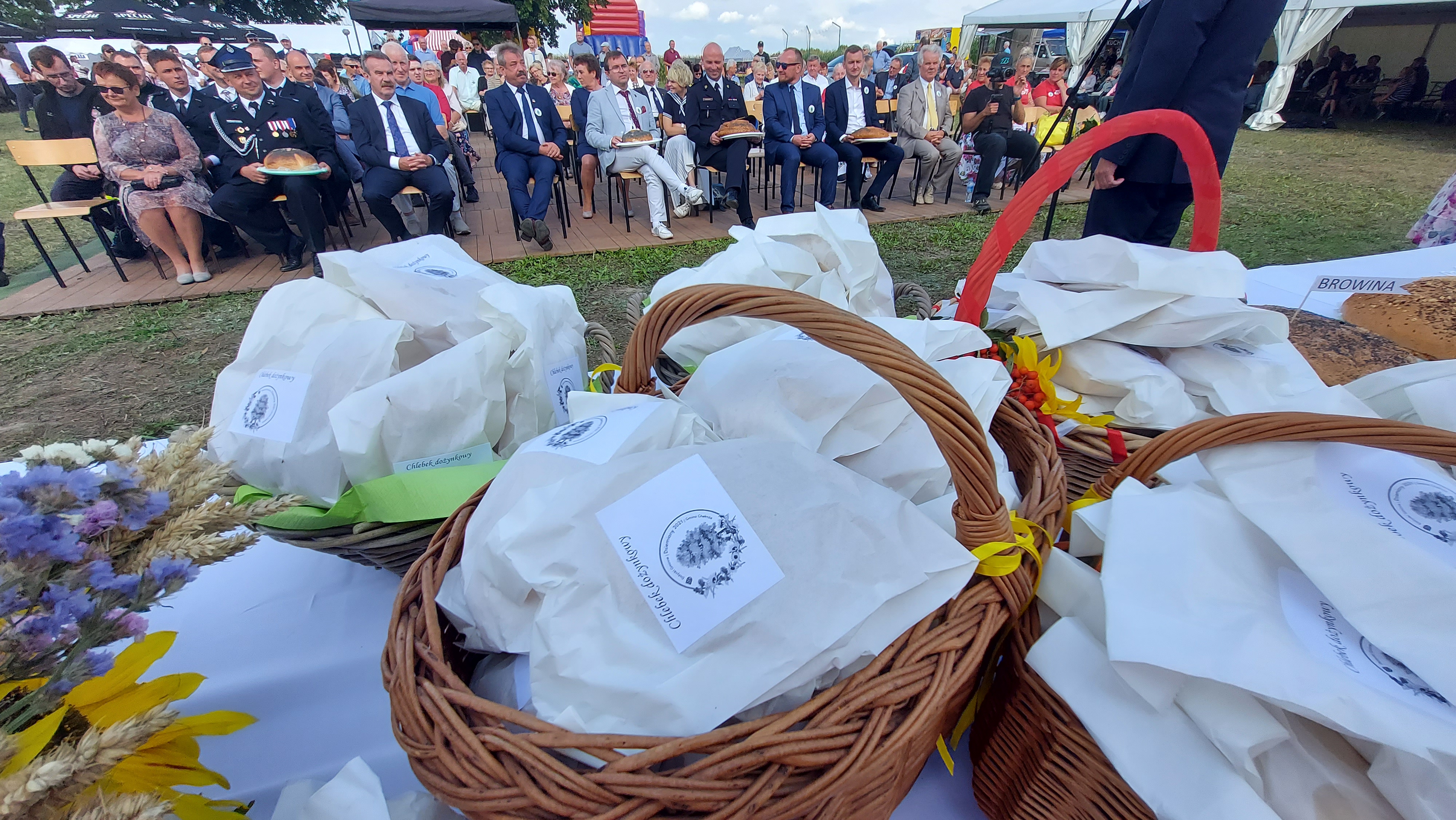 TRADYCJA I ZABAWA ŁĄCZĄ POKOLENIA